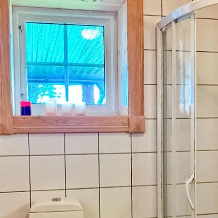 בית נופש Amazing In With Sauna